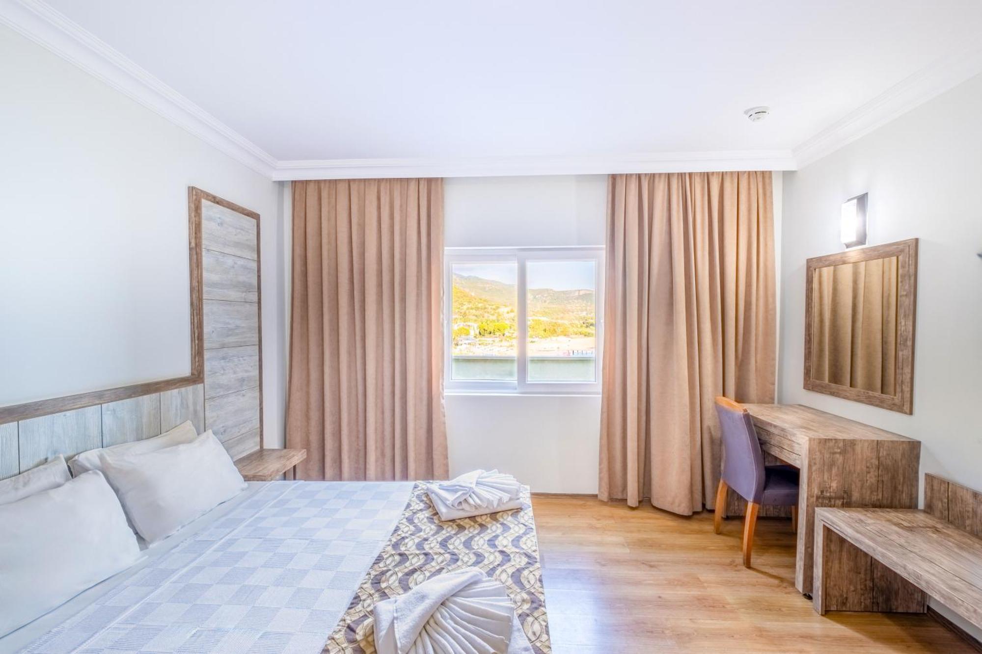 Senza Garden Club Hotel