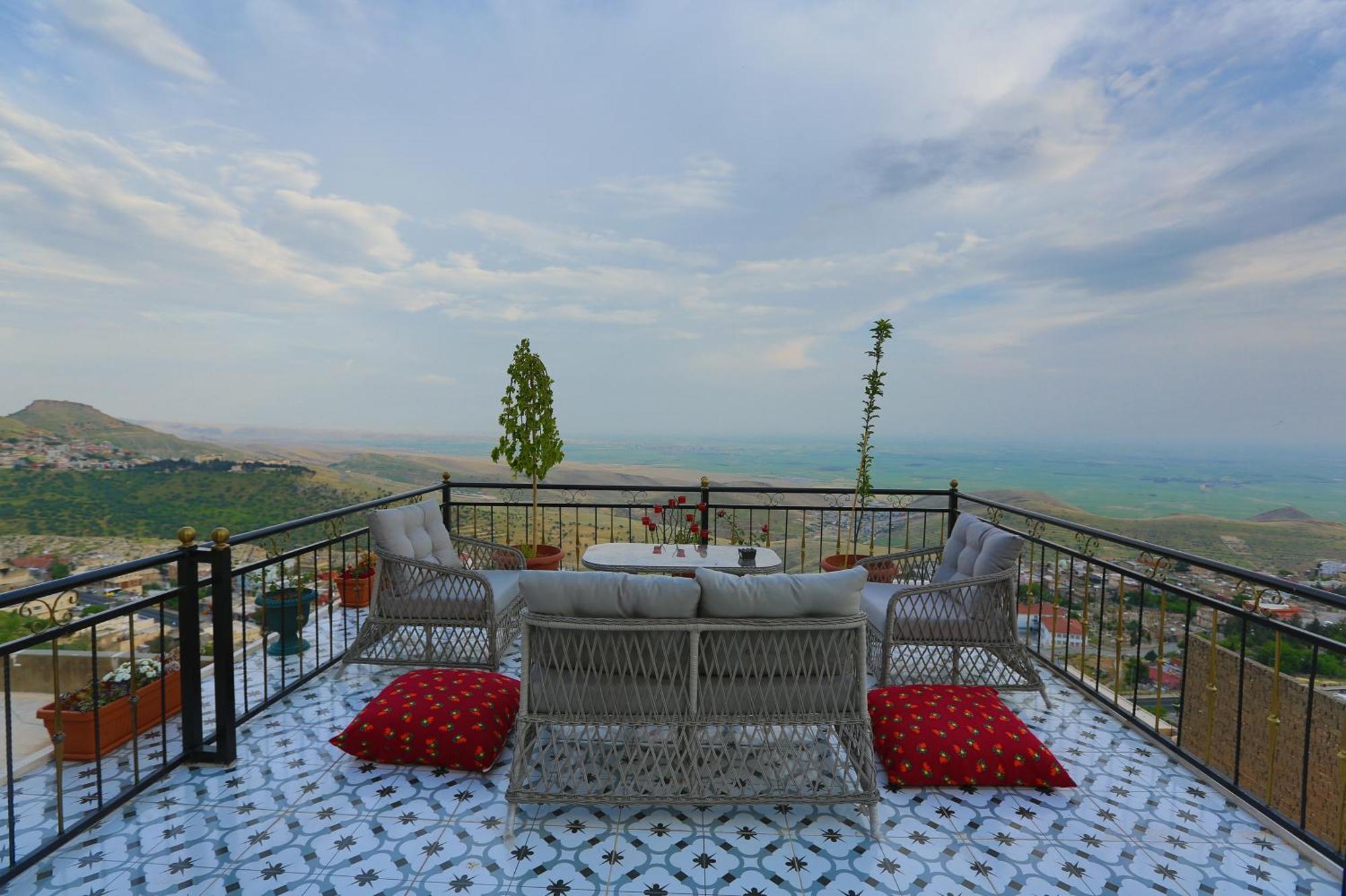 Hotel Rumi Konagi *