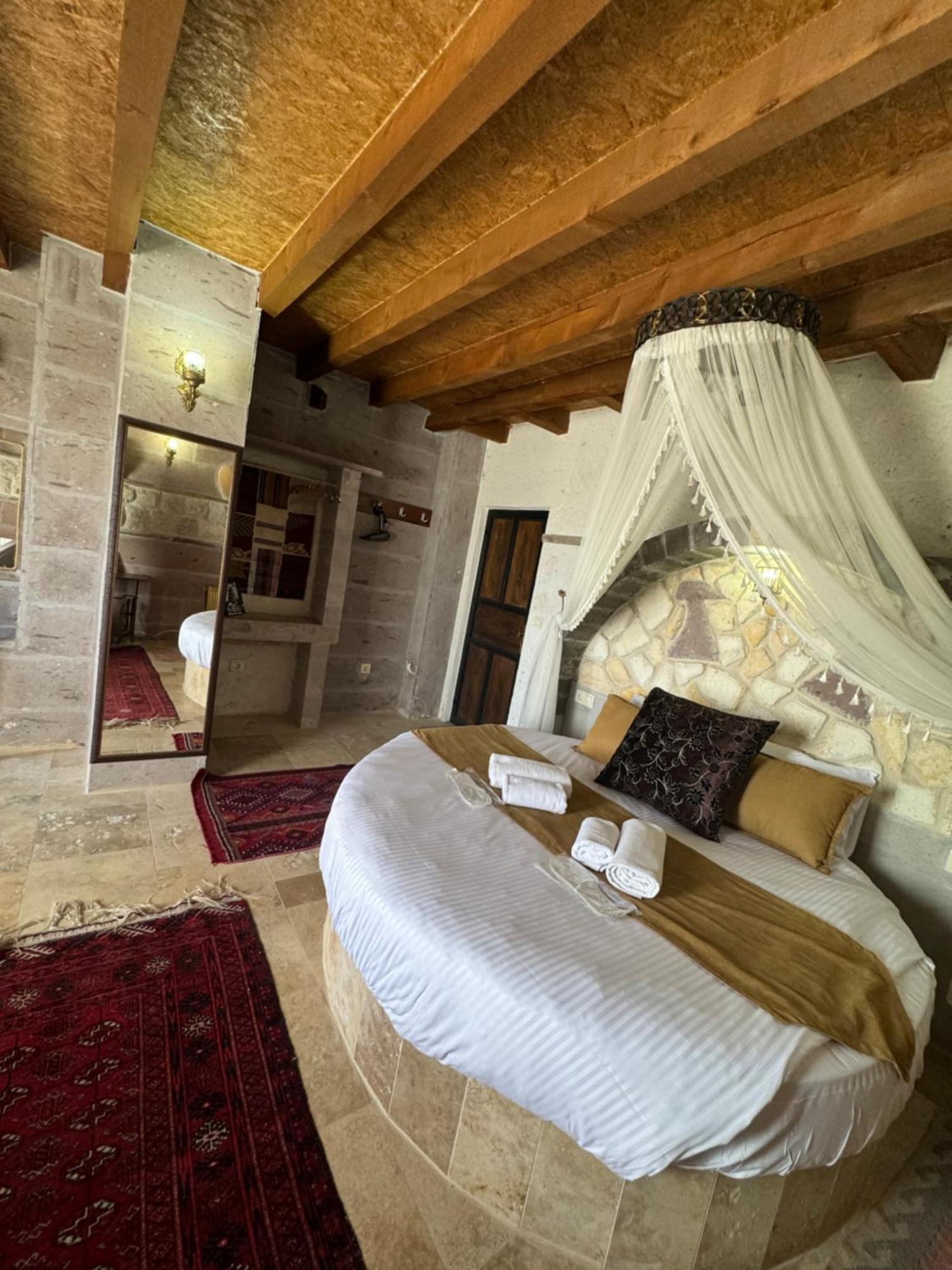 Crazy Horse Hostel Ortahisar