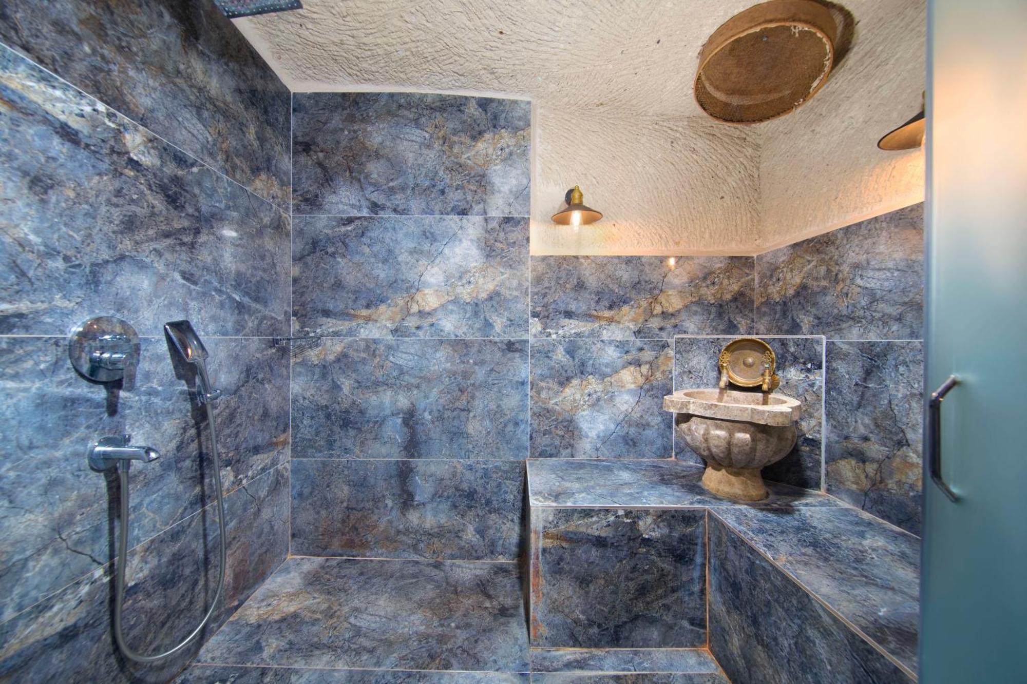 Cappadocia Cappavia Cave Special Class Hotel *