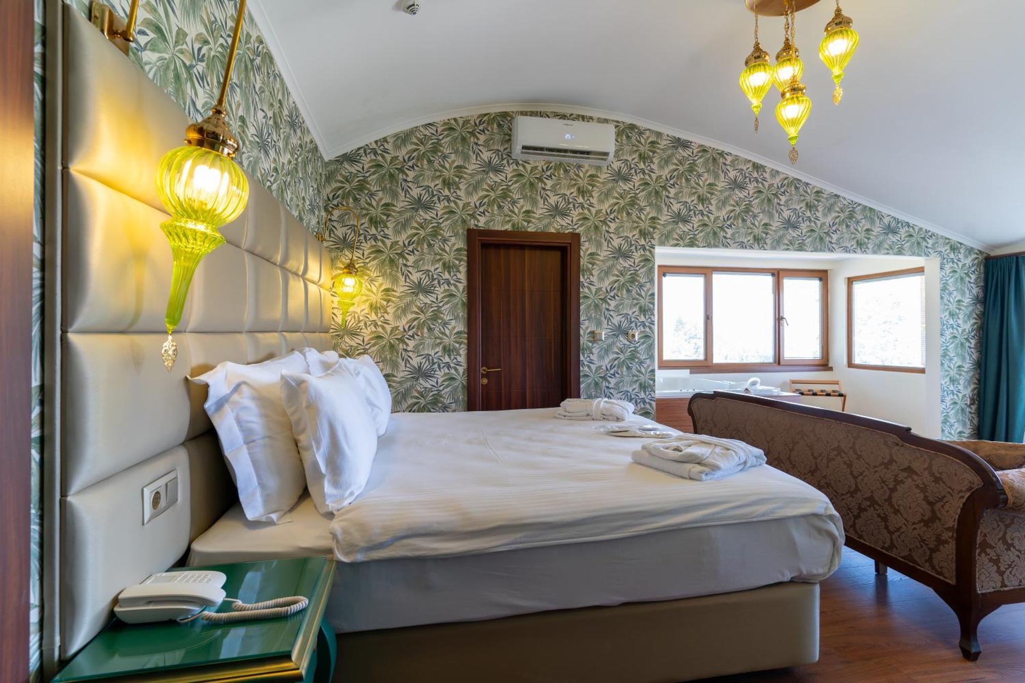 Motali Life Hotel