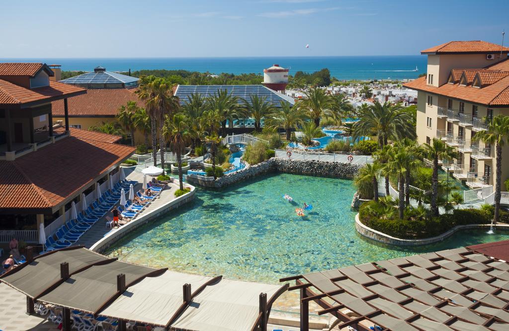 Club Grand Aqua Hotel 5*