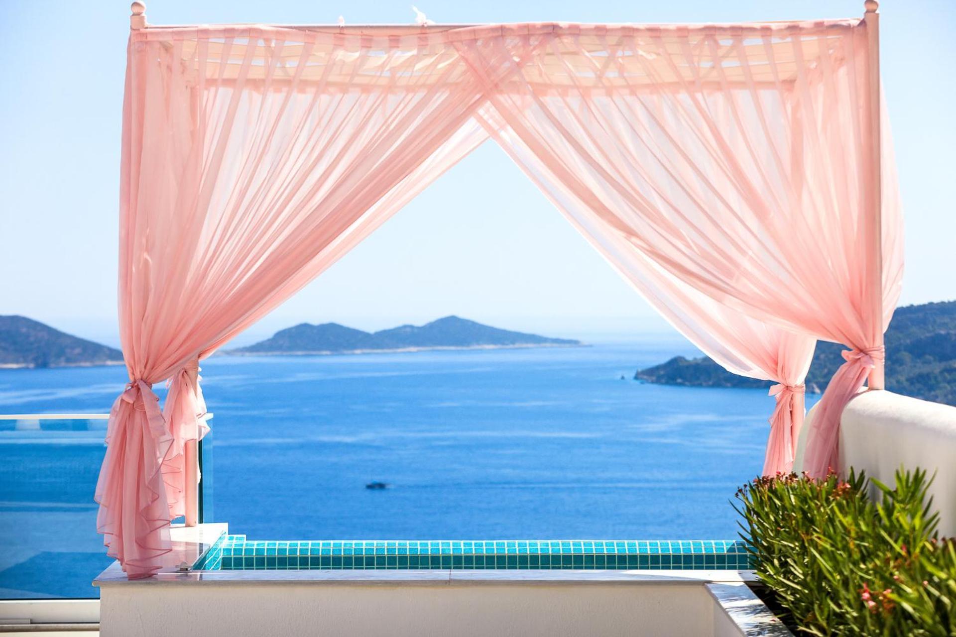 Eco Rose Villa *