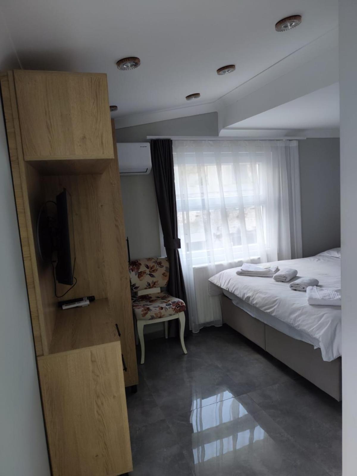 Moonlight Aparthotel