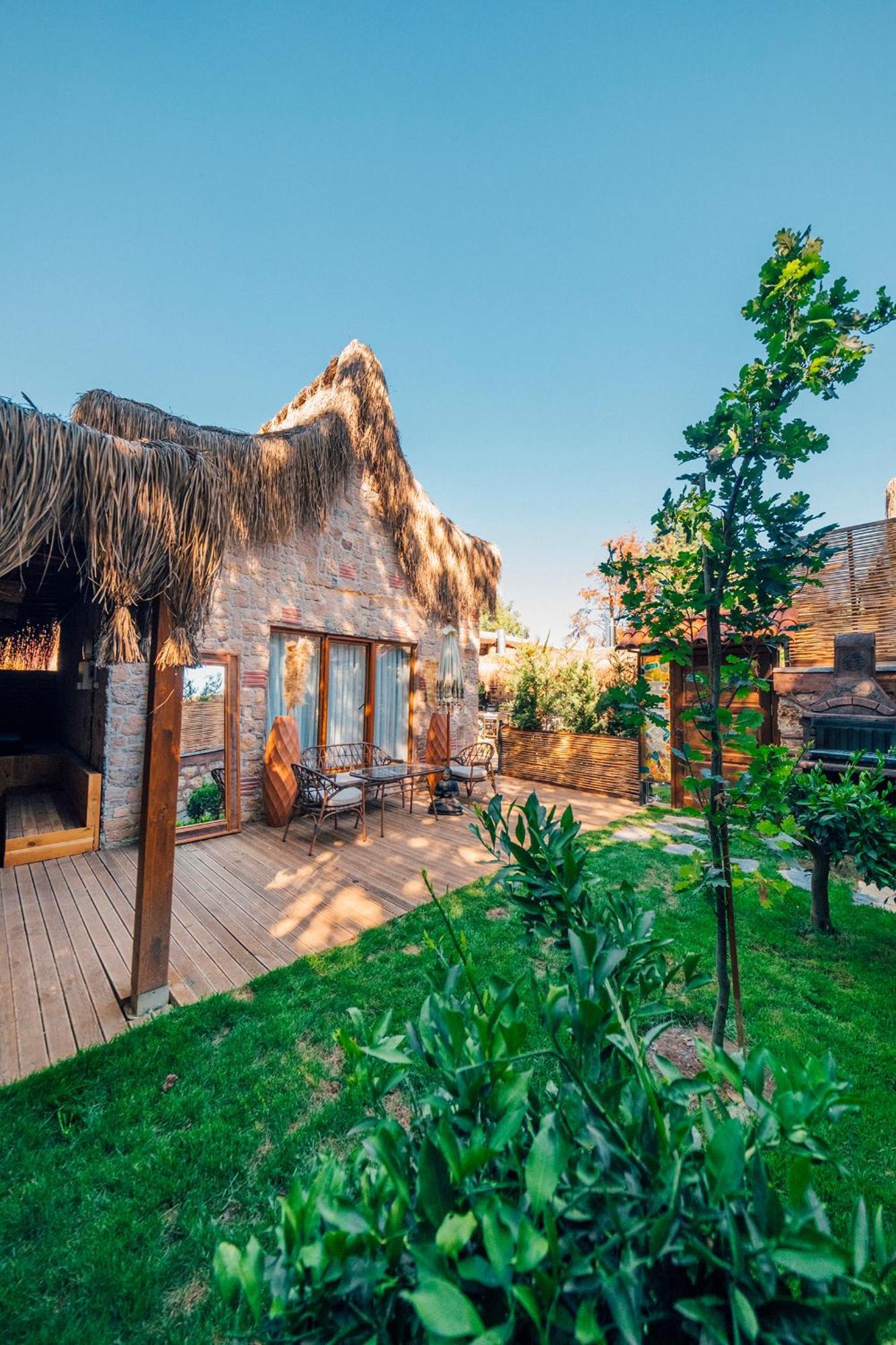Resort Feronia Masukiye