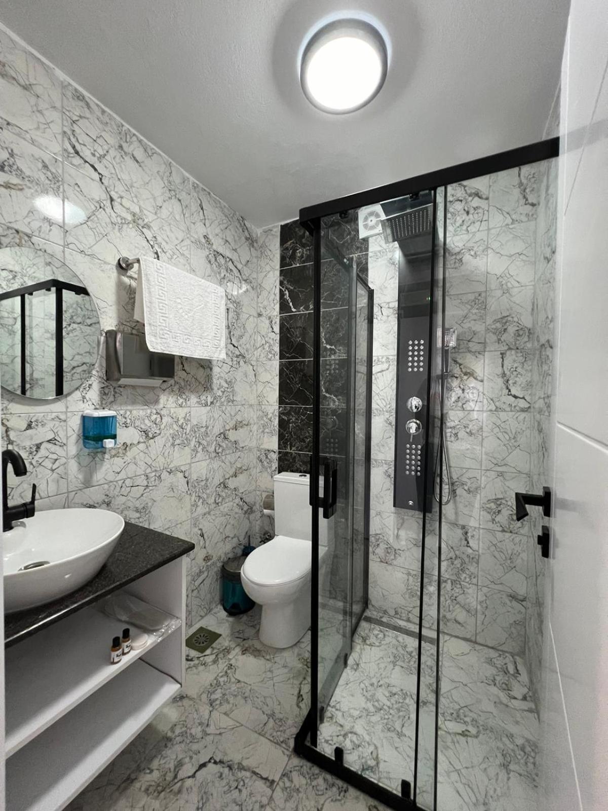 Esen Life Hotel *