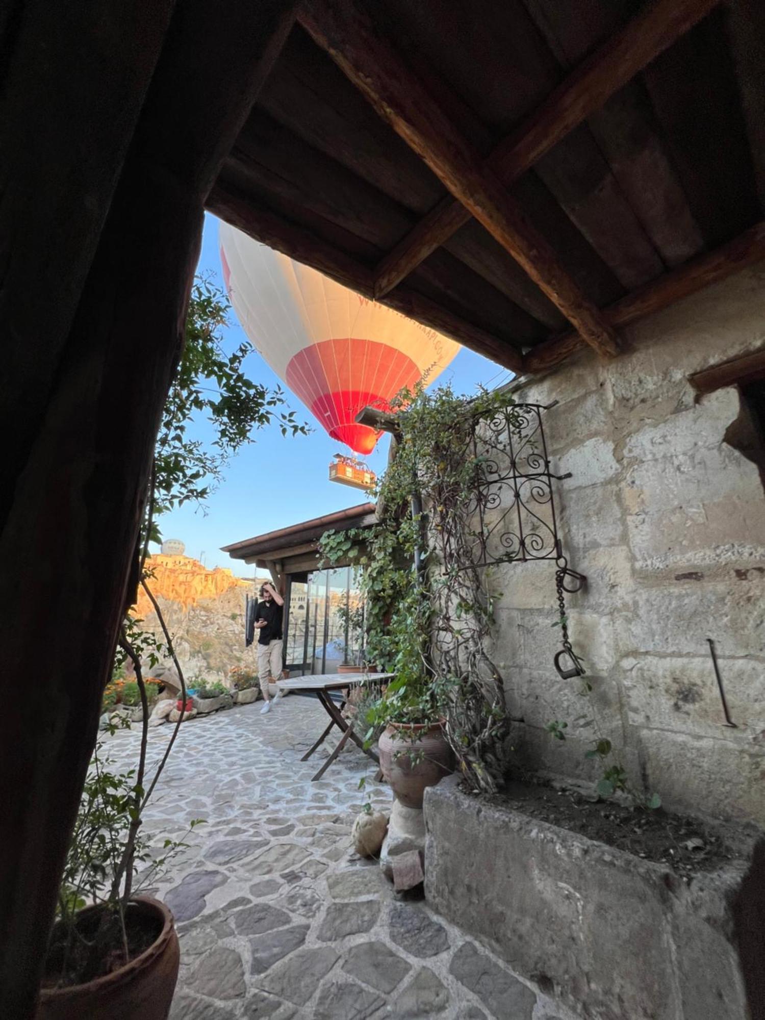 Potamia Cave Hotel