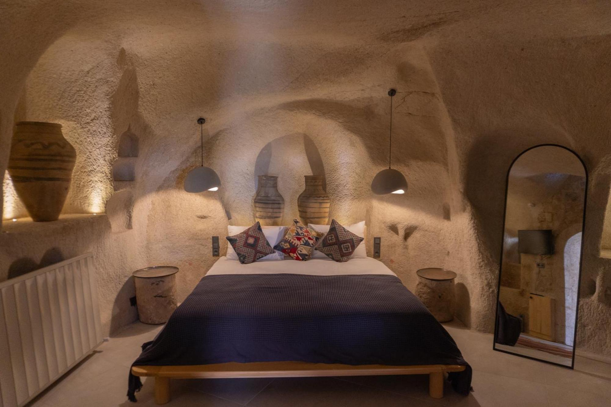 Hotel Potamia Cave