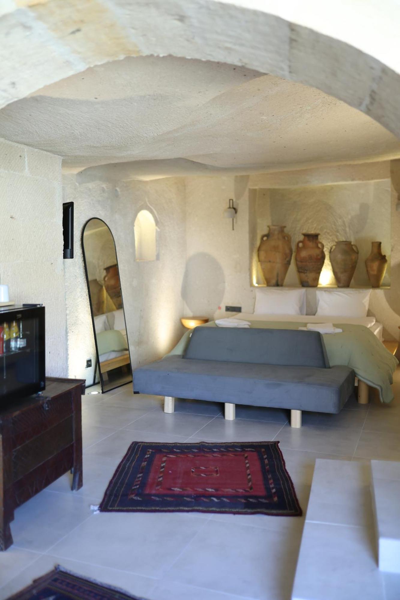 Potamia Cave Hotel