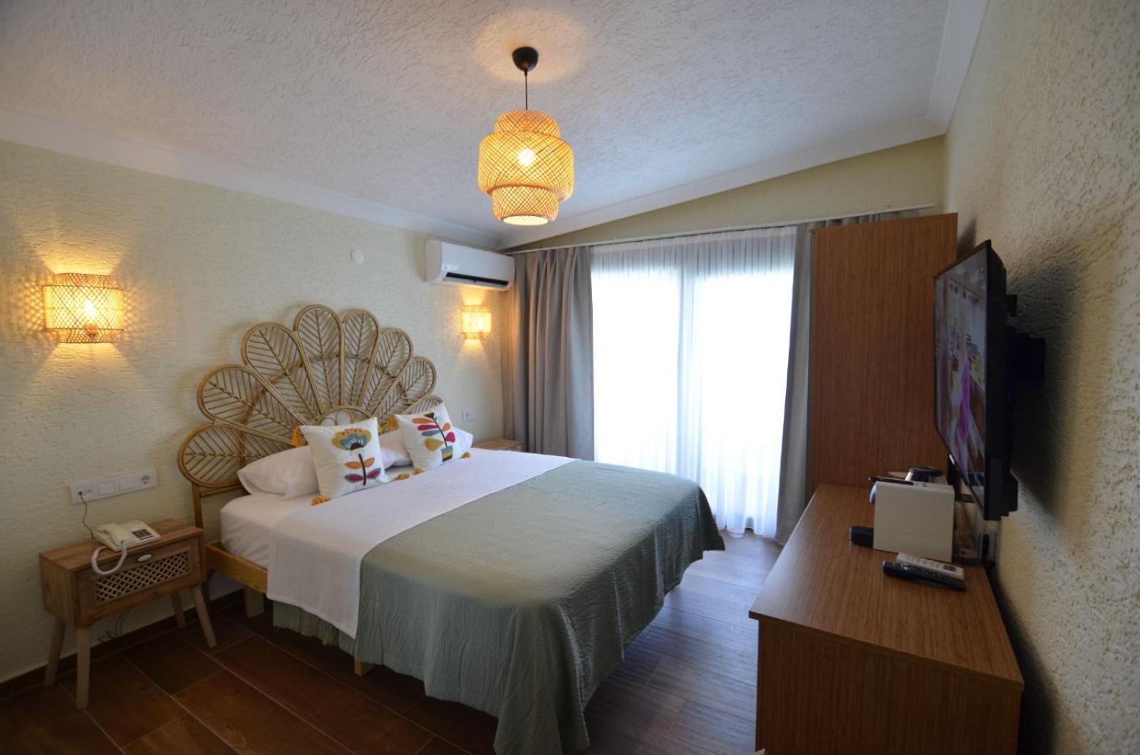 Ados 2* Marmara Adasi