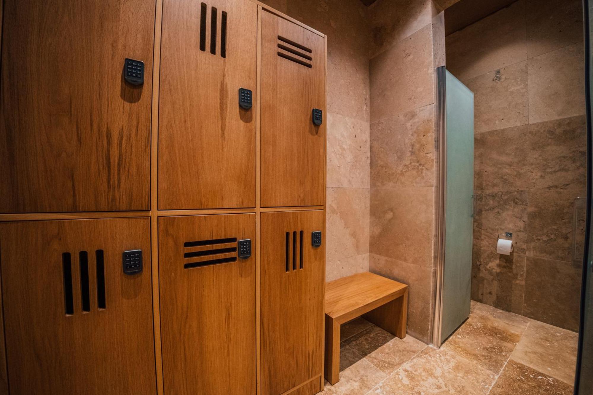 The Remote Hotel