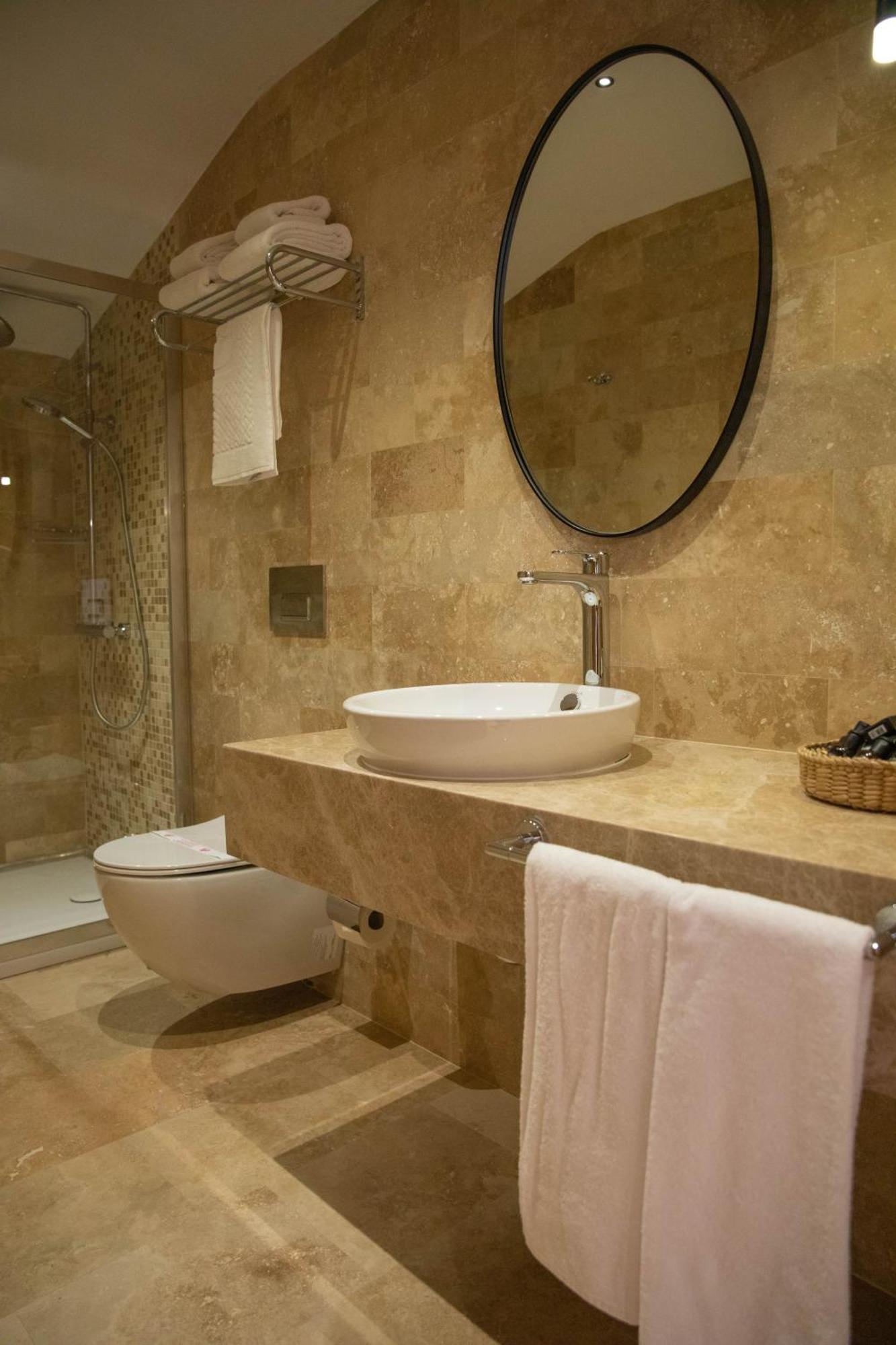 Villaqua Boutique Sile