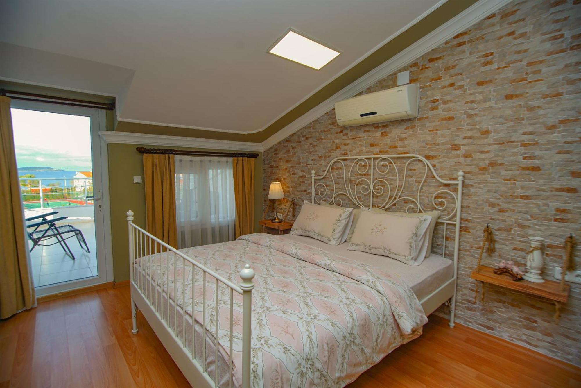 Zeytin Hotel 2*