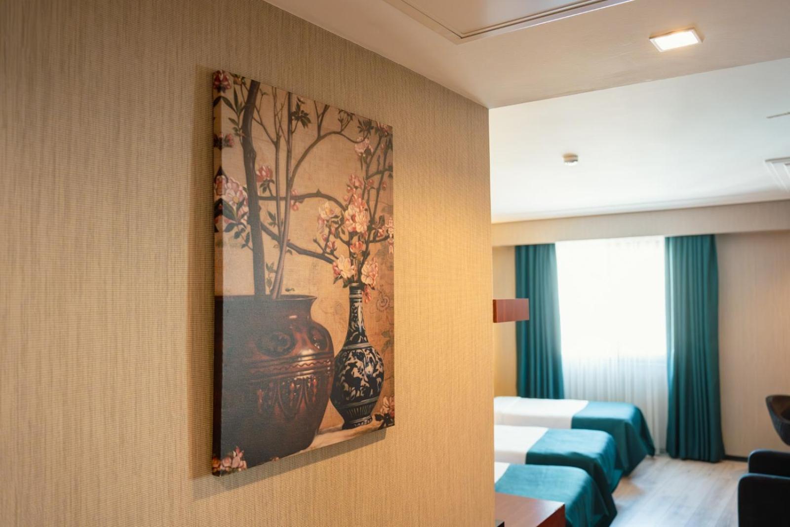 Hotel Grand Vaves