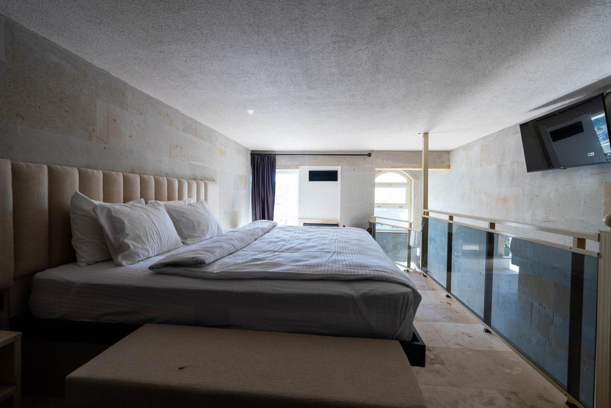 Be Still Alexa Smart Luxury Escape Adults Only Hotel *