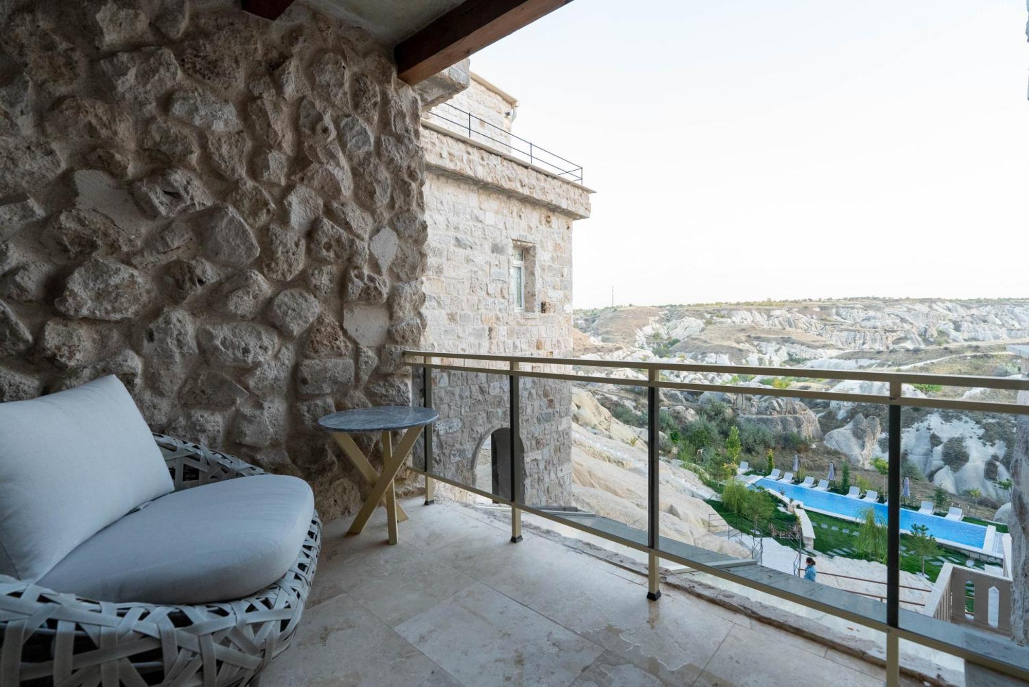 Hotel Be Still Alexa Smart Luxury Escape Adults Only *
