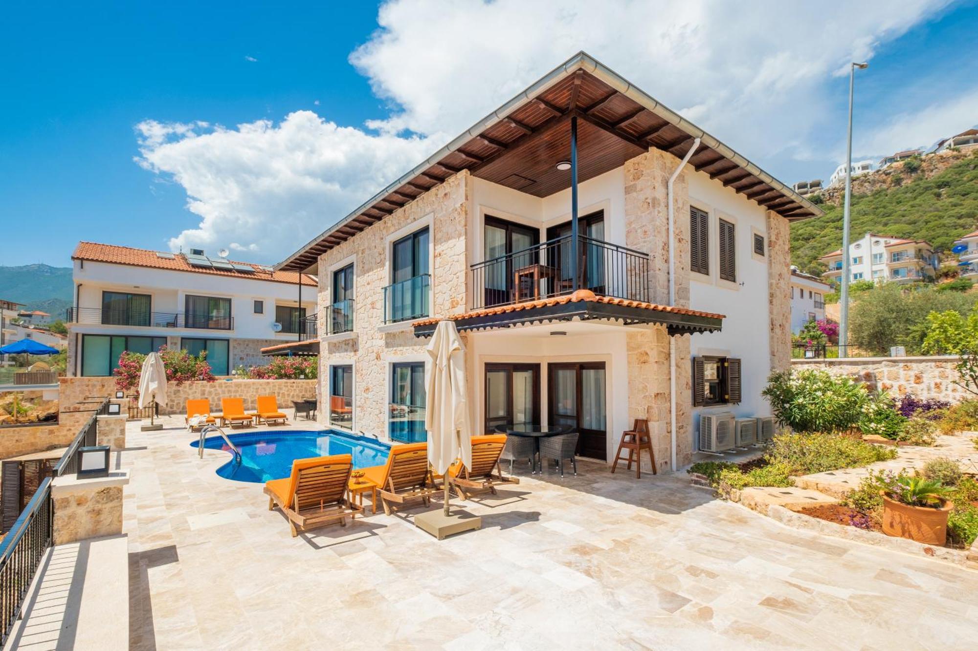 Villa White Garden