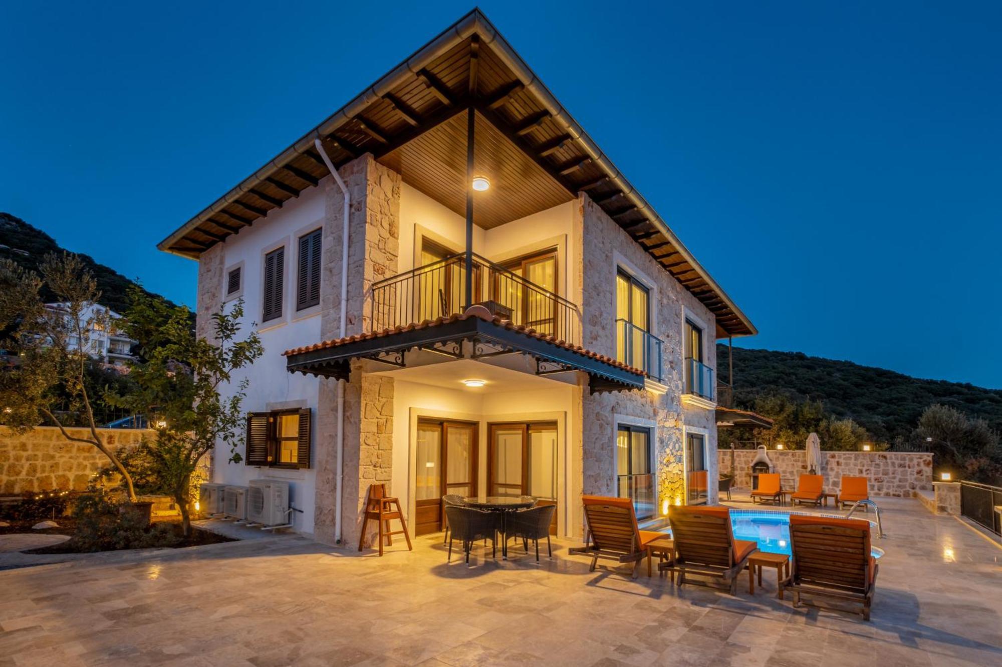 White Garden Villa Kas