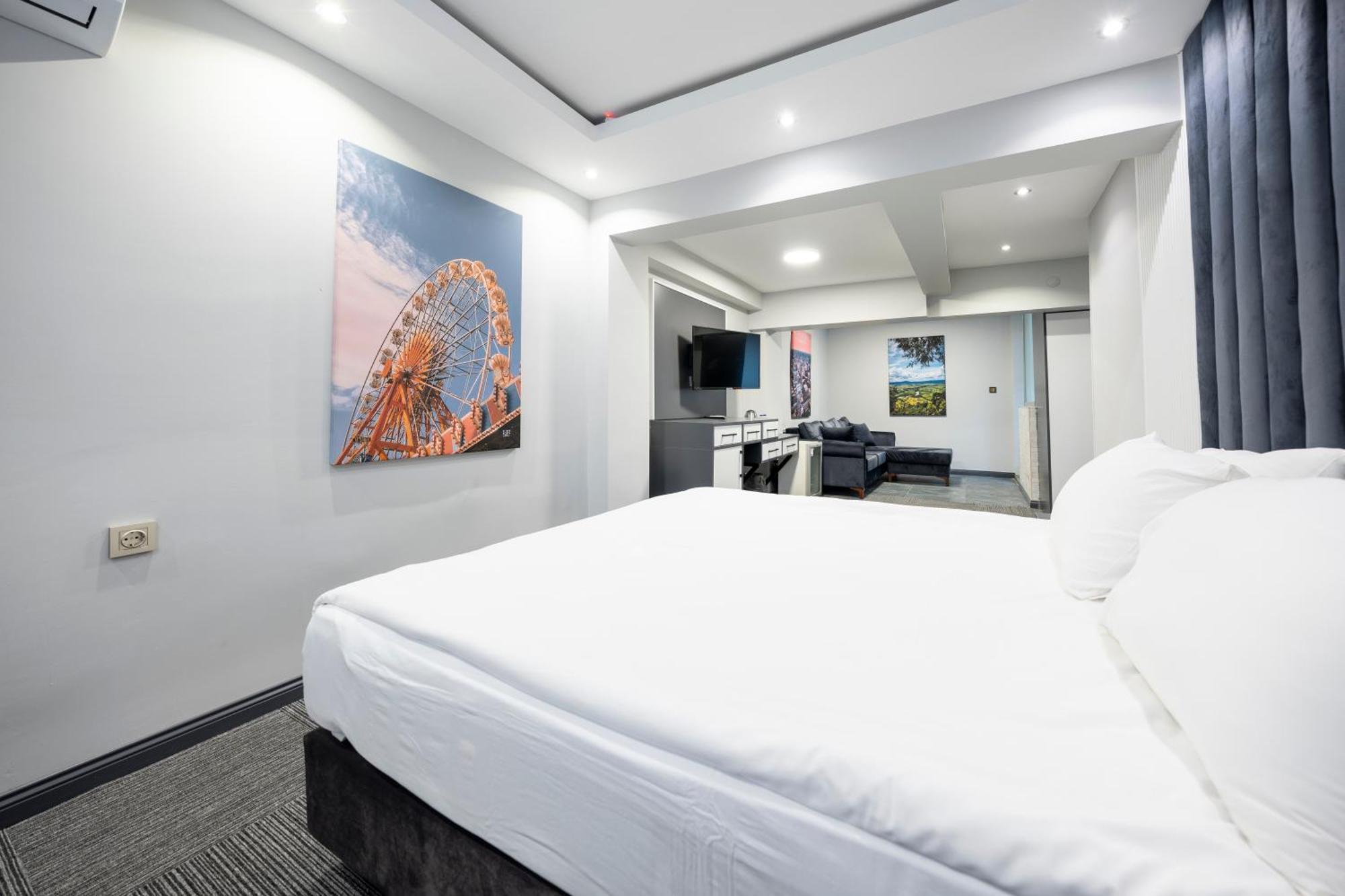 Maltepe Manhattan Hotel 3*