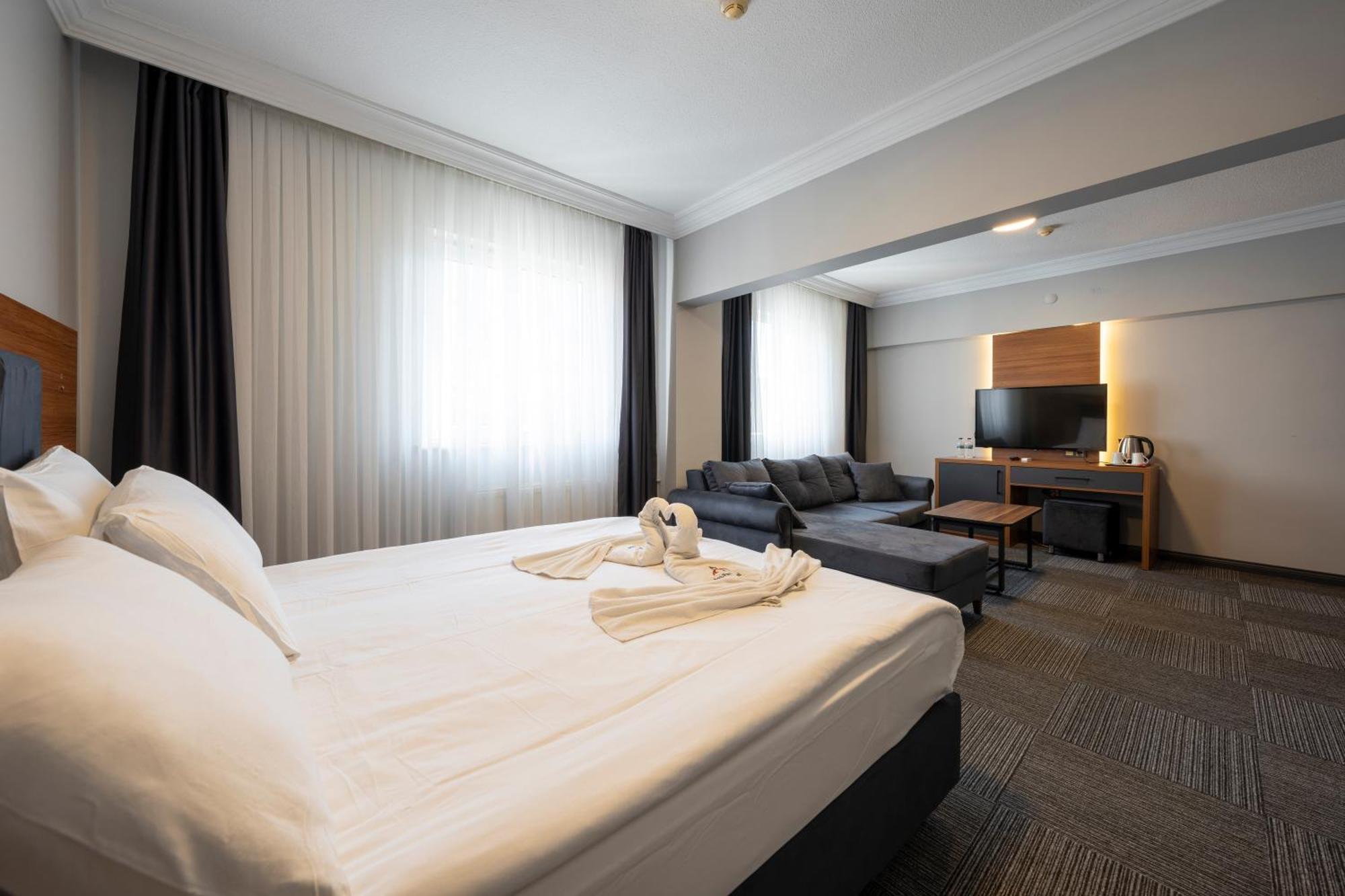 Maltepe Manhattan Hotel 3*