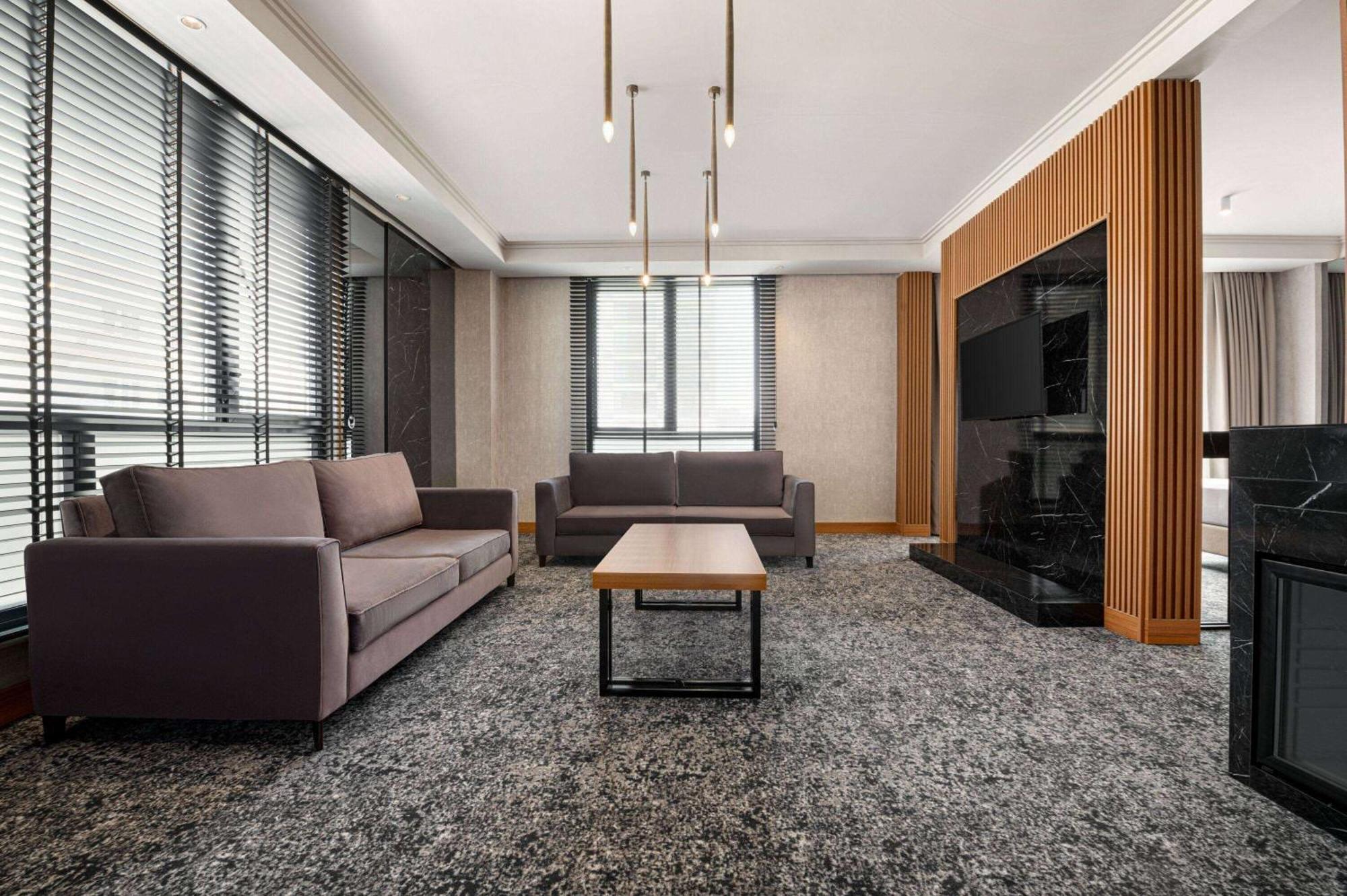 Ramada By Wyndham Hotel 5*