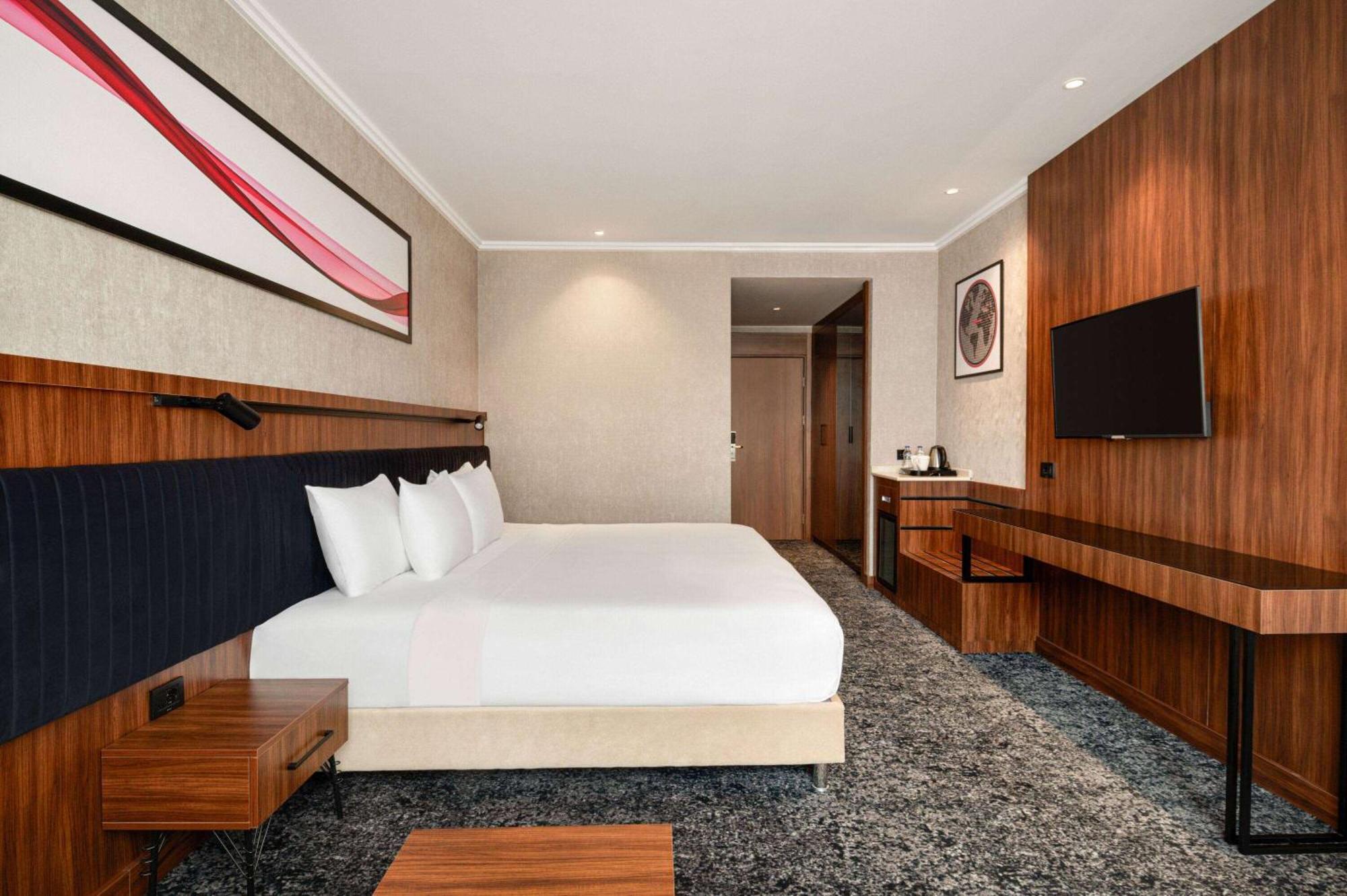 Hotel Ramada By Wyndham 5*