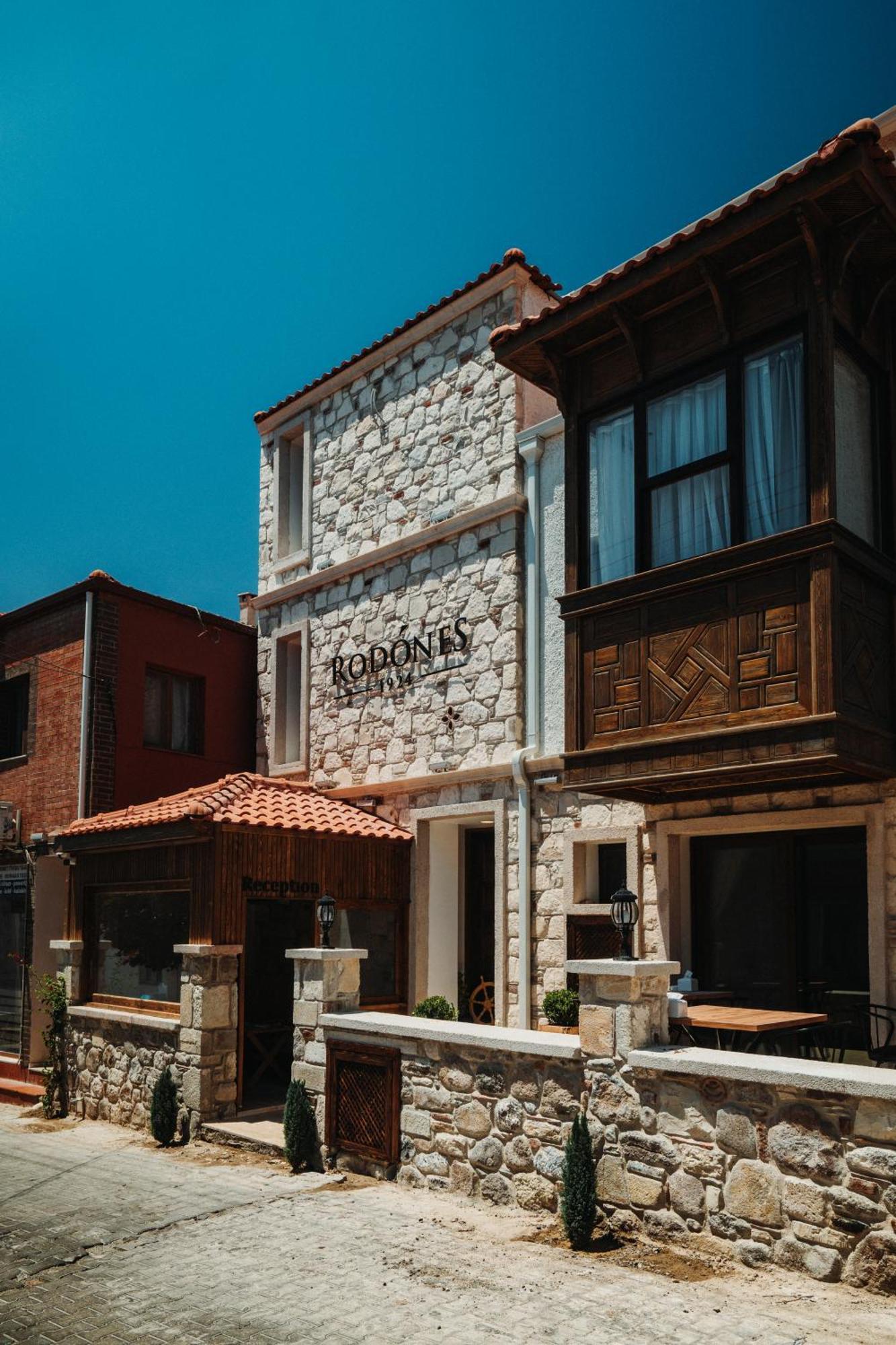 Rodones 1924 * Urla