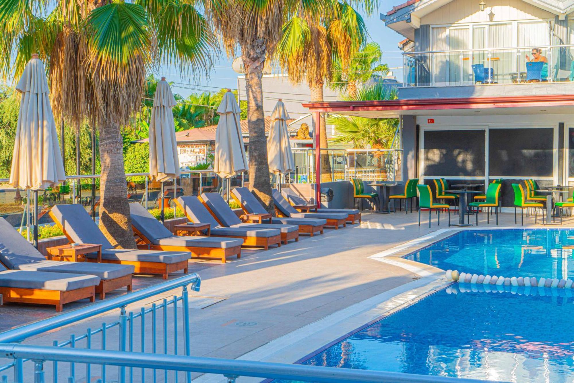 Hotel Sayanora