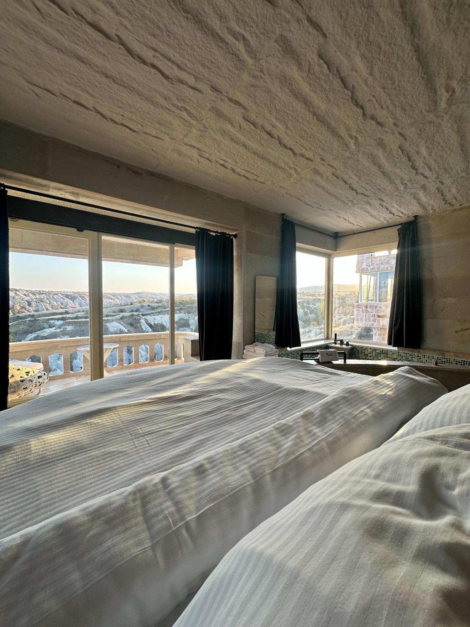 Be Still Alexa Smart Luxury Escape Adults Only *