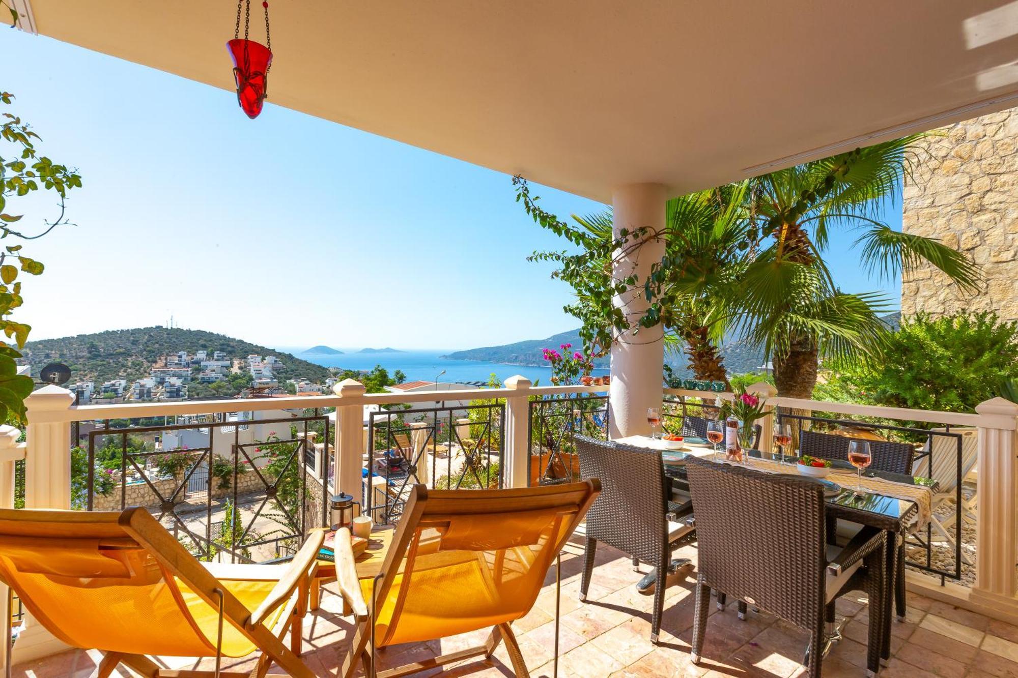 With Bay Views Apartment *
