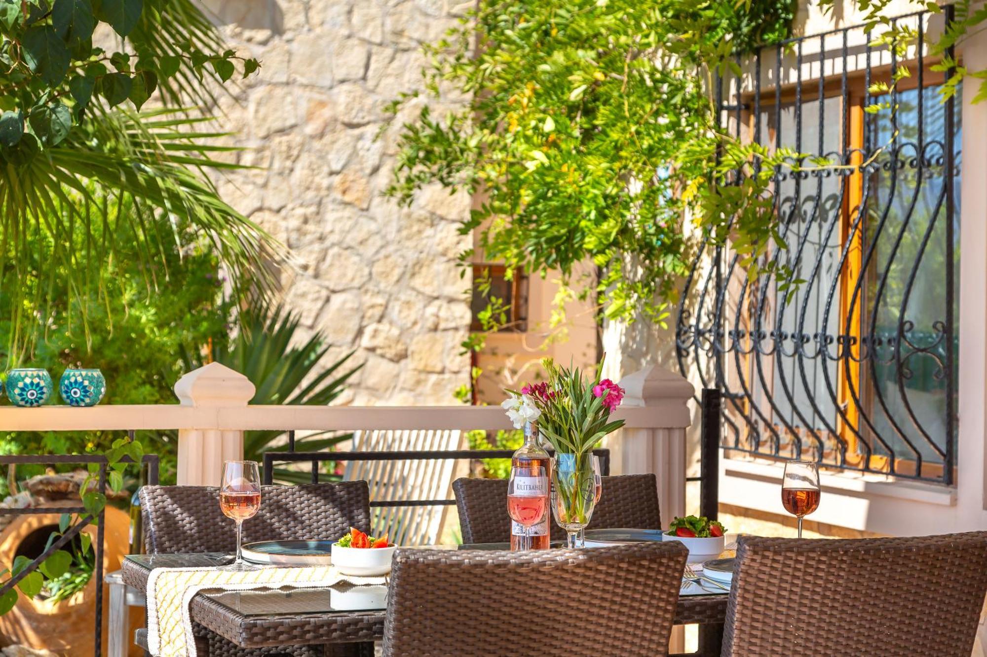 With Bay Views Apartment Kalkan