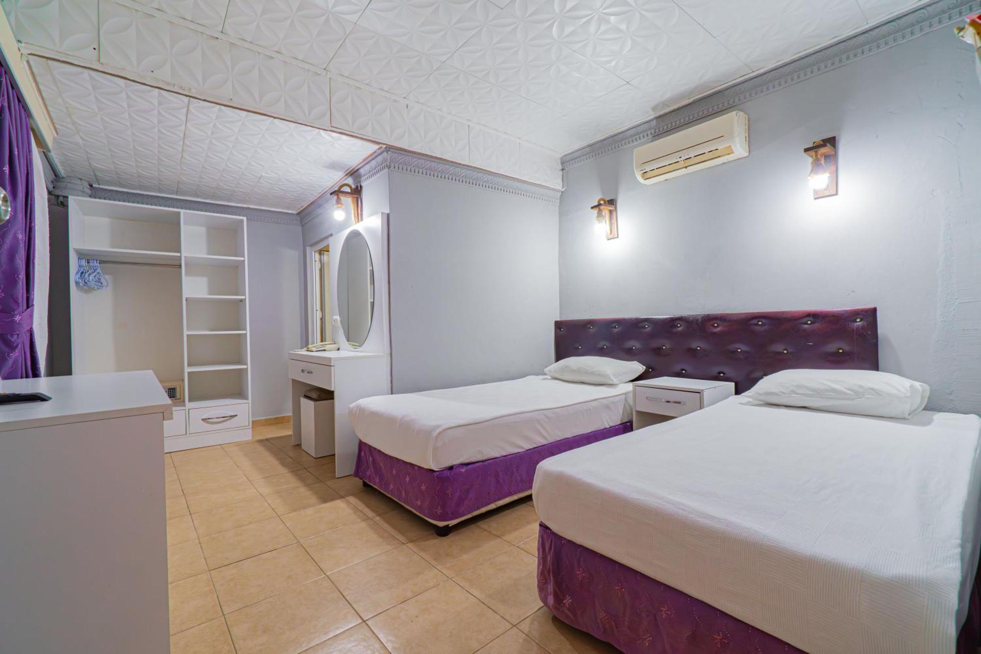 Hotel Sayanora