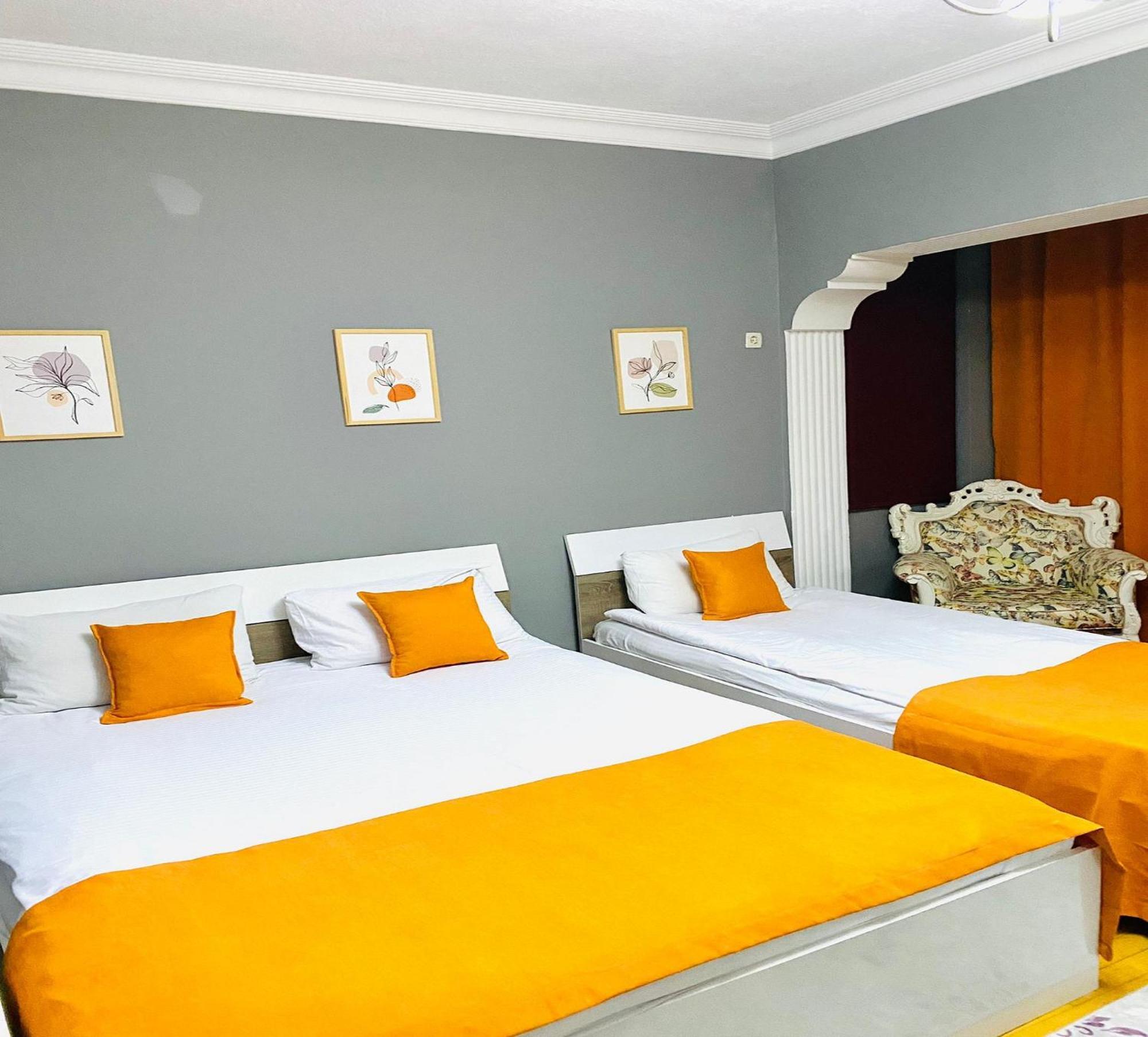 Hotel Unique 3*