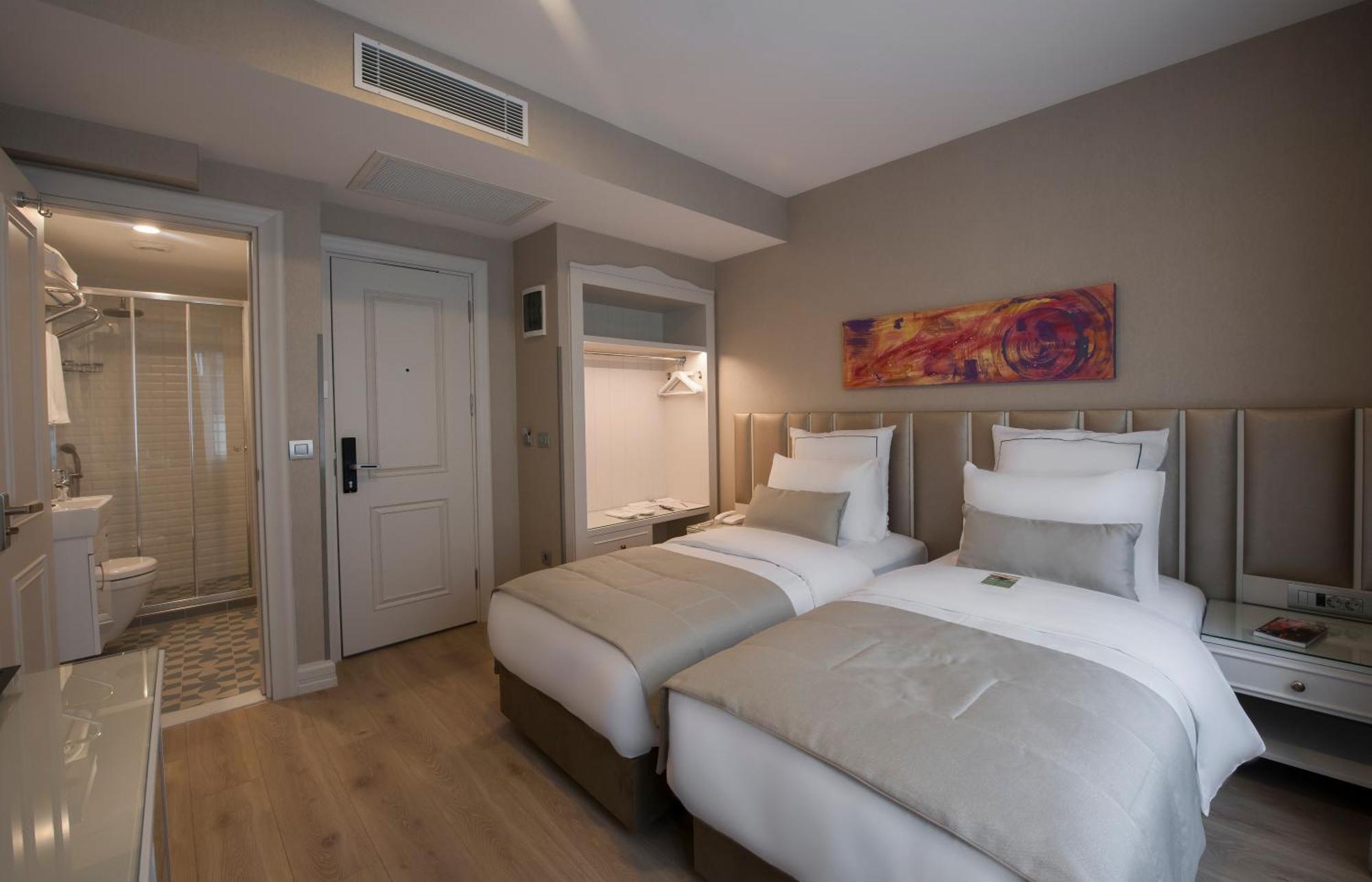 Le Petit 3* Istanbul