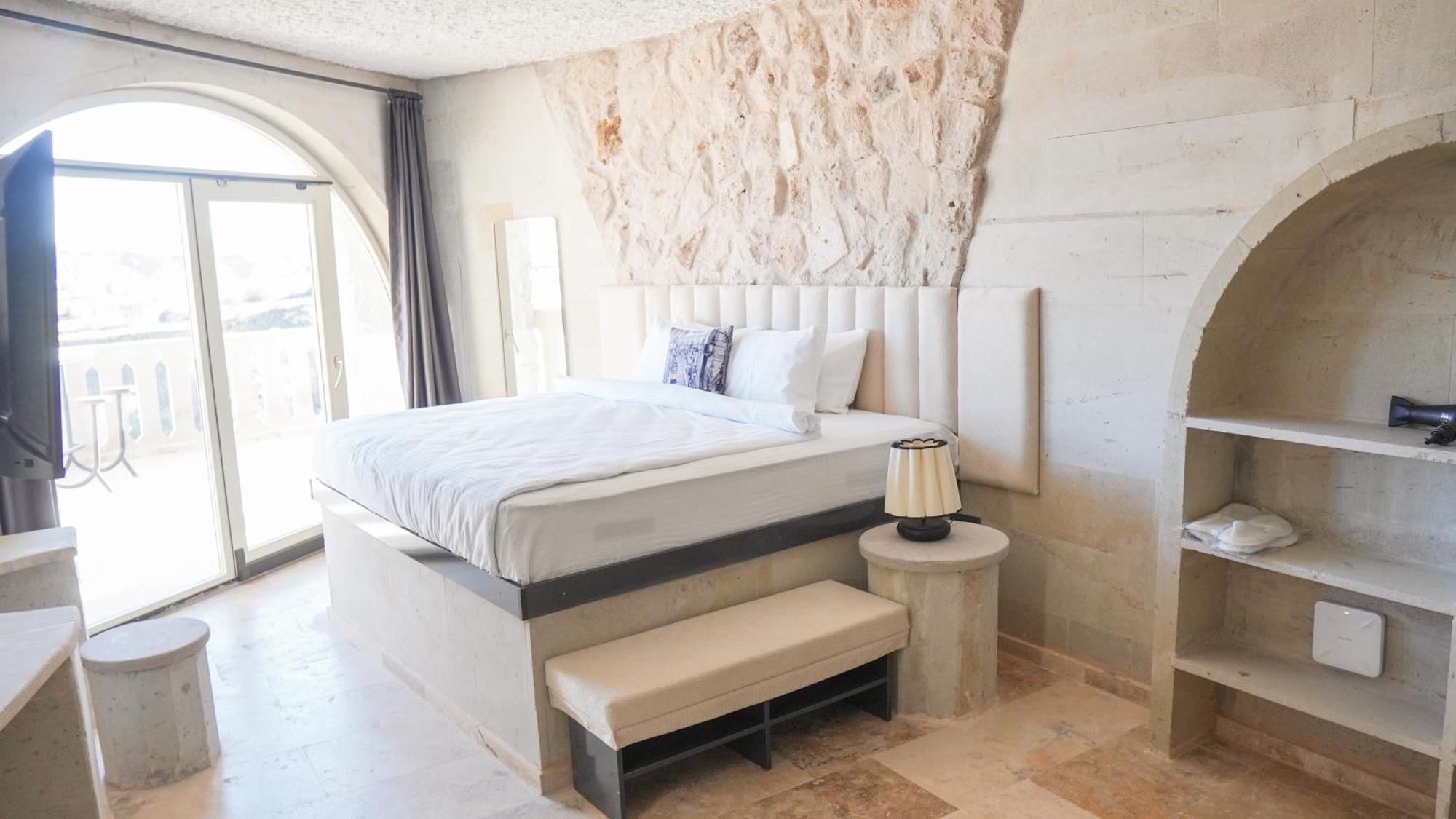 Be Still Alexa Smart Luxury Escape Adults Only