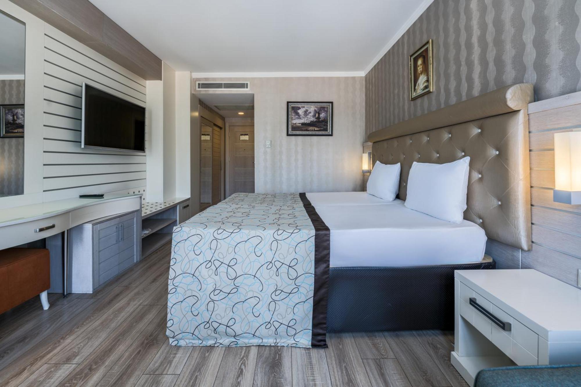 Orange County (adults Only) 5*