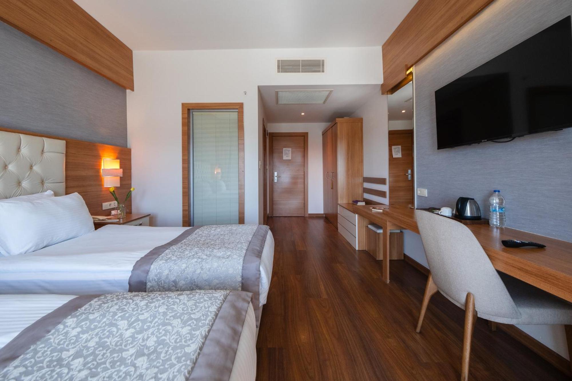 Hotel Parion 5*