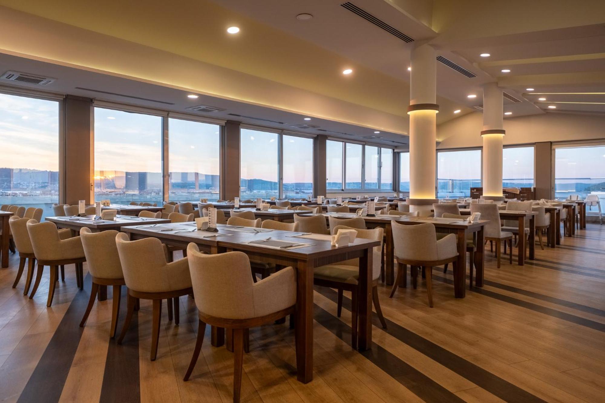 Hotel Parion