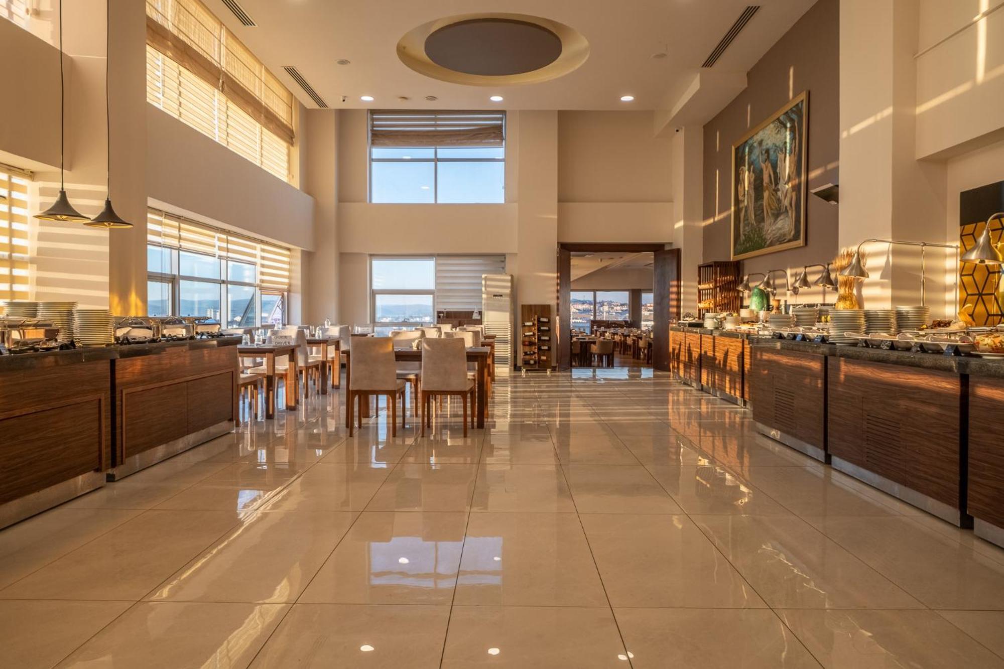 Hotel Parion