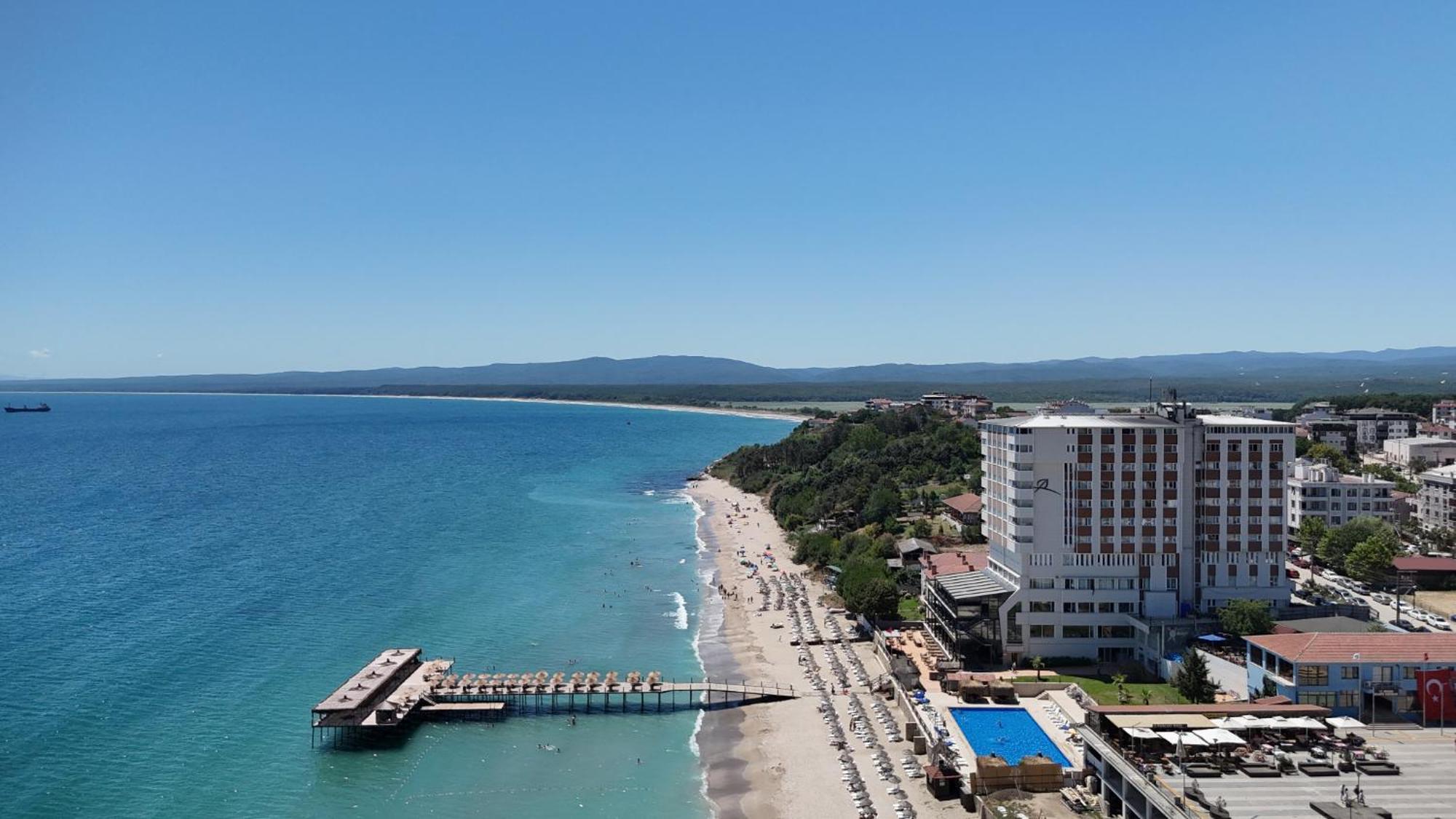 & Hotel 5*