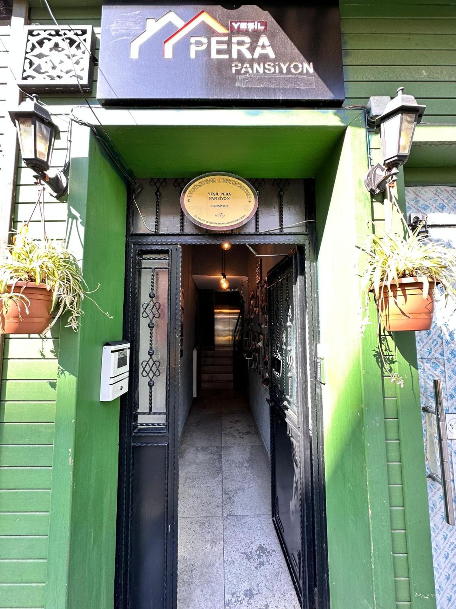 Pera Aparthotel
