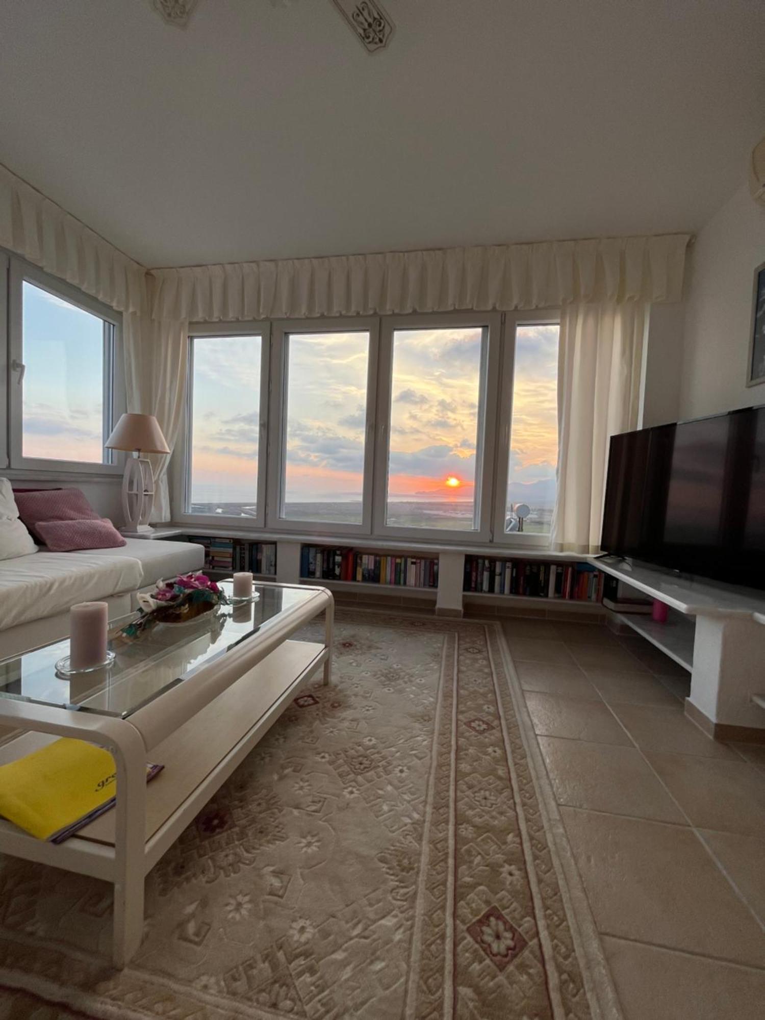 Bella Vista - Near The And Airport *