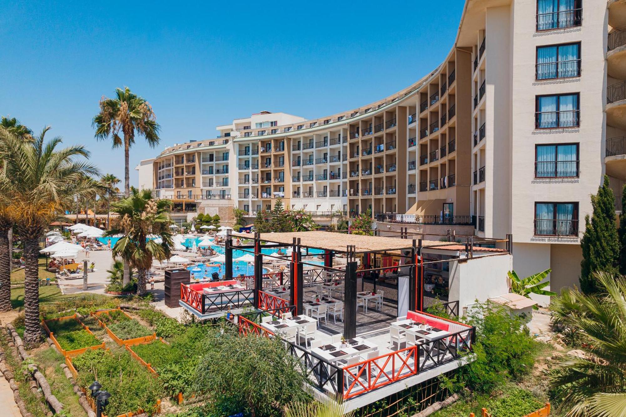 Selectum Family Comfort Side Resort 5*