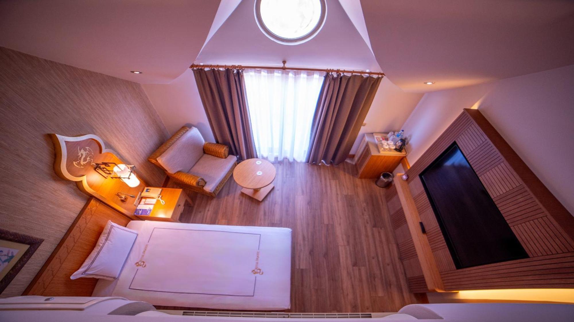 Royal Dragon Resort 5*