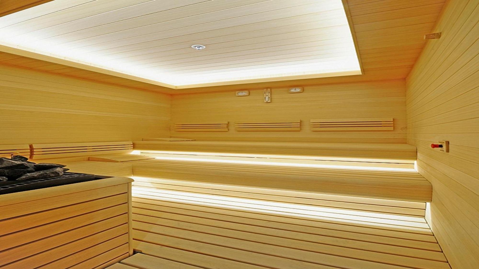 Crowne Plaza Convention Center & Thermal By Ihg