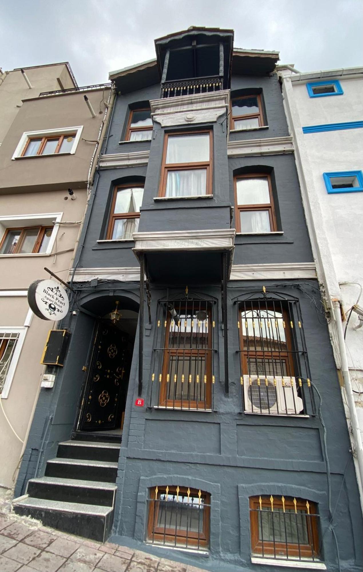 Sultanahmet Black Pearl *