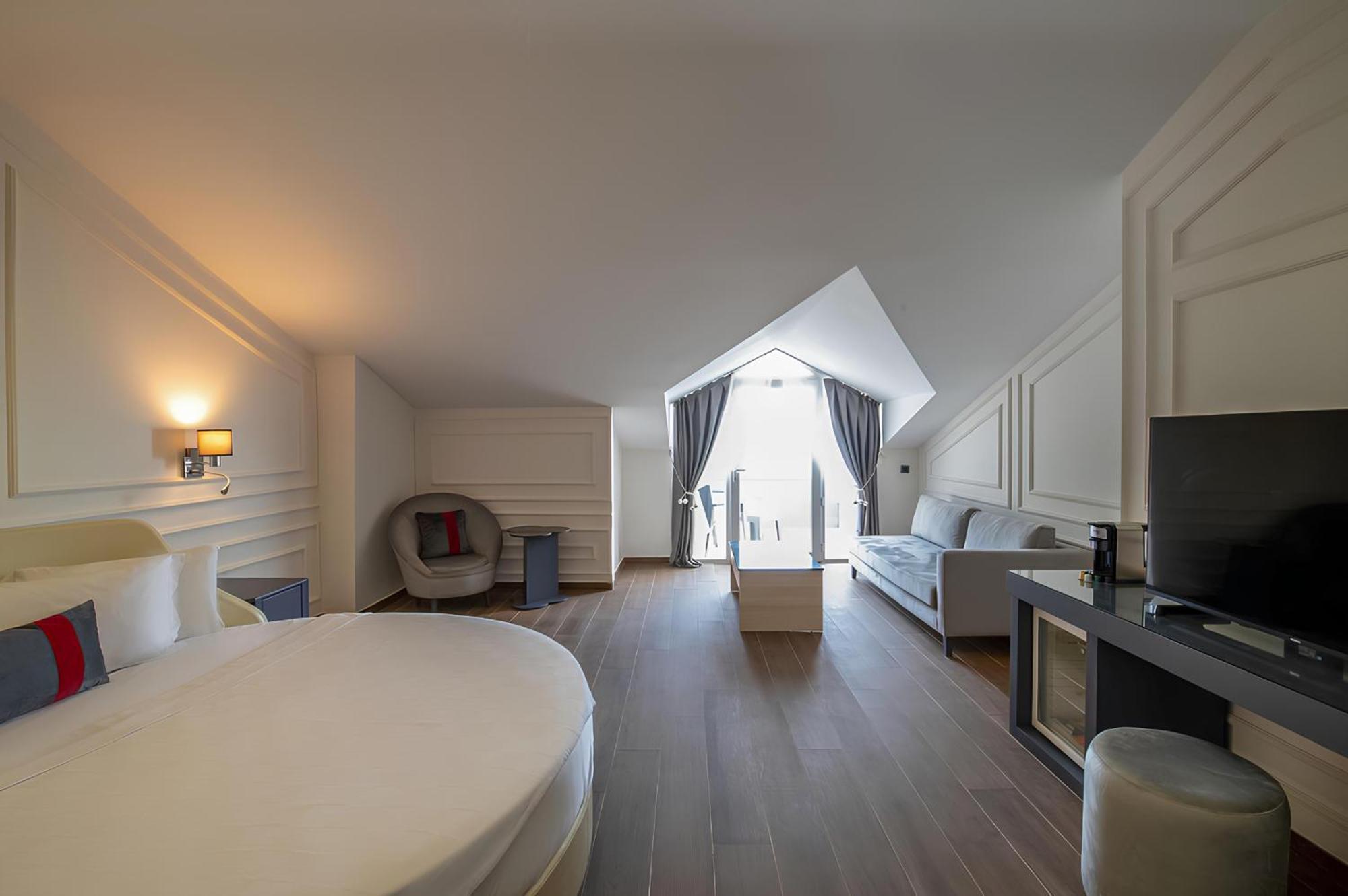 Ramada By Wyndham Fethiye Adult Only Hotel