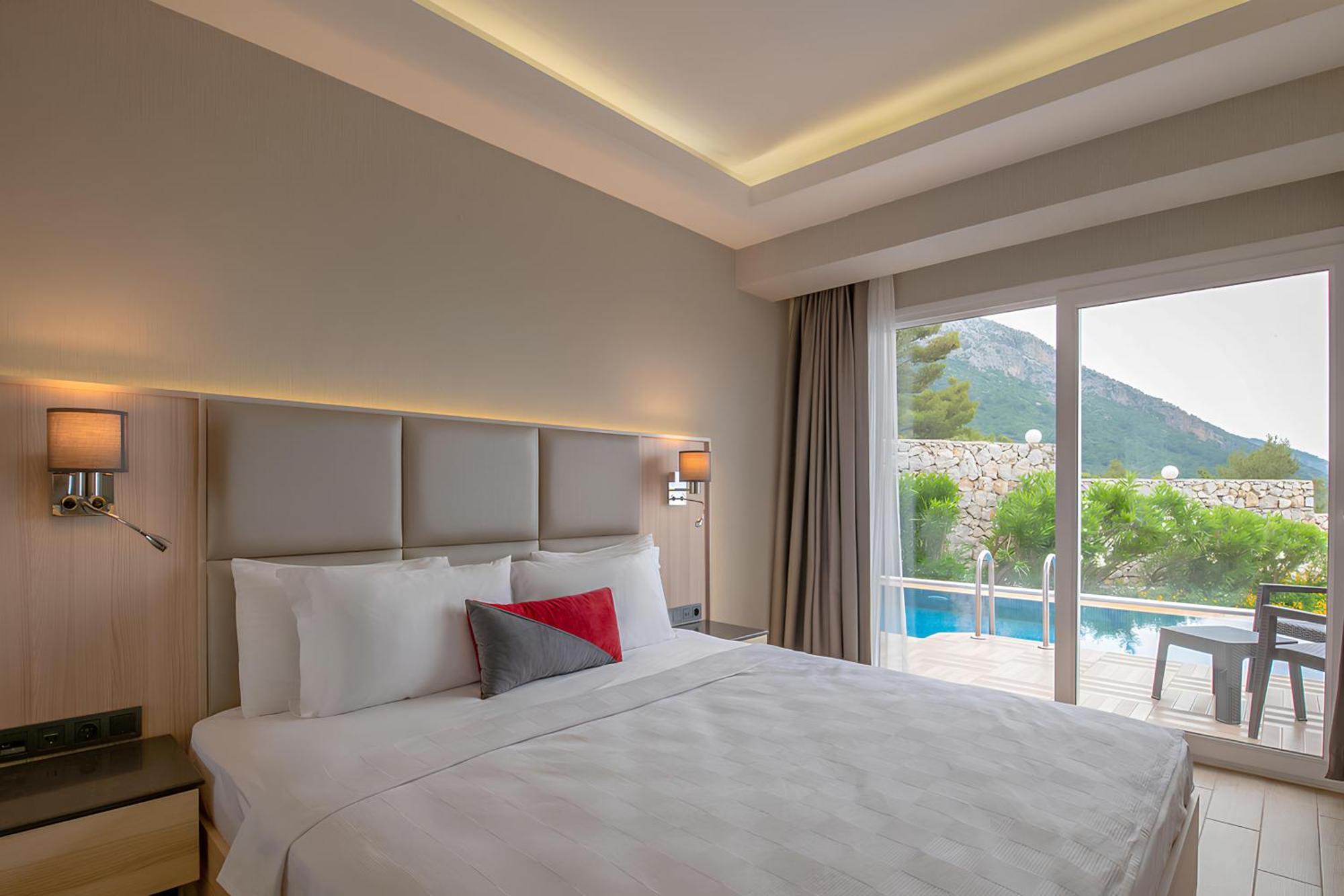 Hotel Ramada By Wyndham Fethiye Adult Only 4*