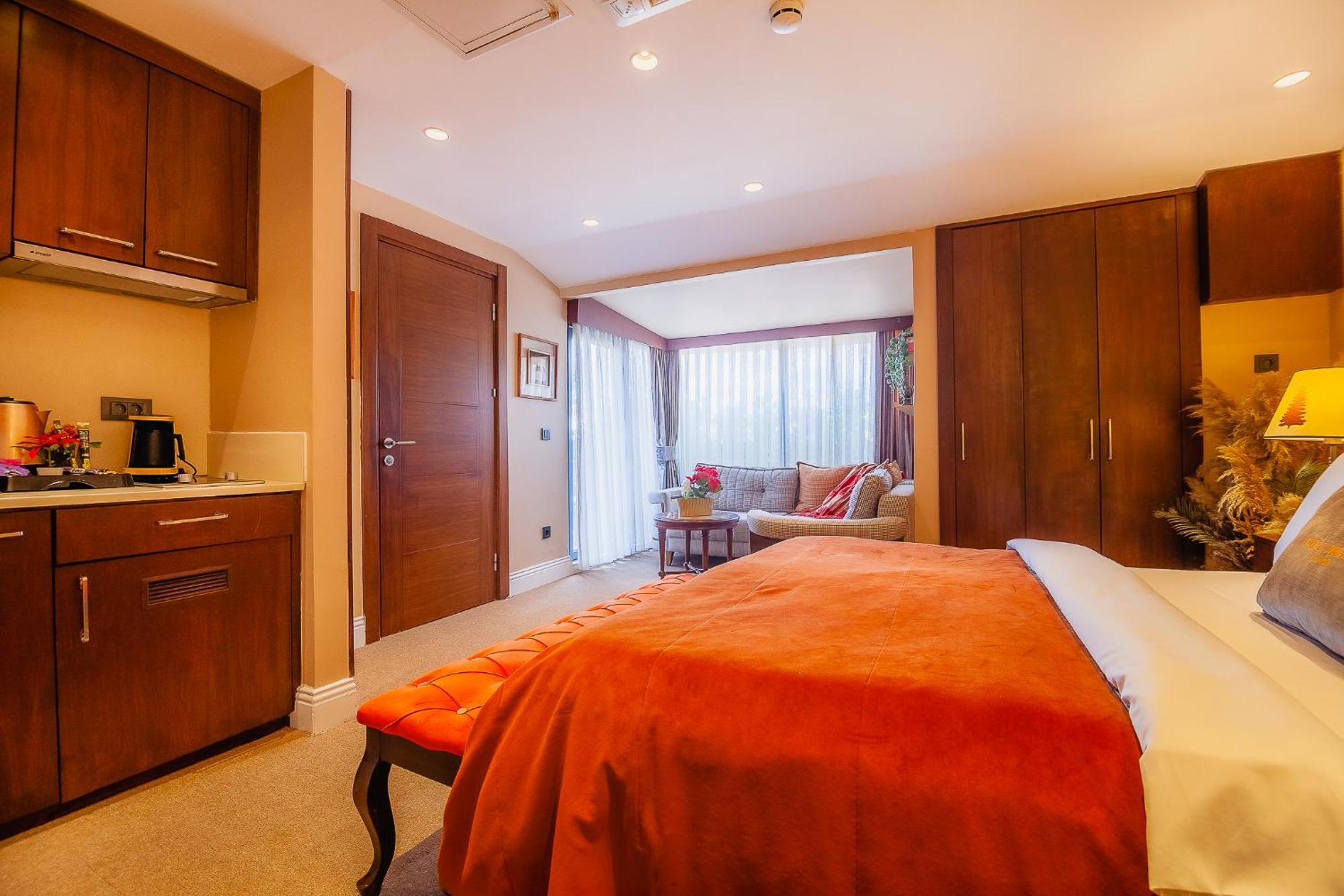 Lord Morgan & Exclusive Design Cihangir Aparthotel 2*
