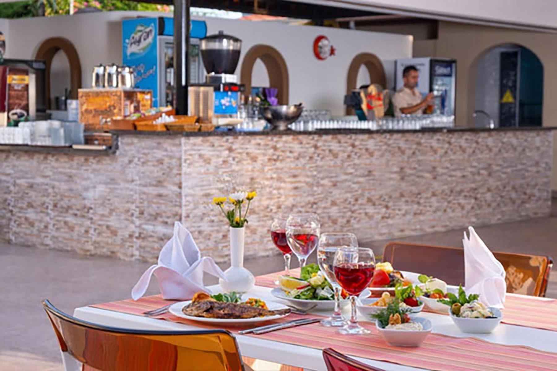 Hotel Club Paradiso &